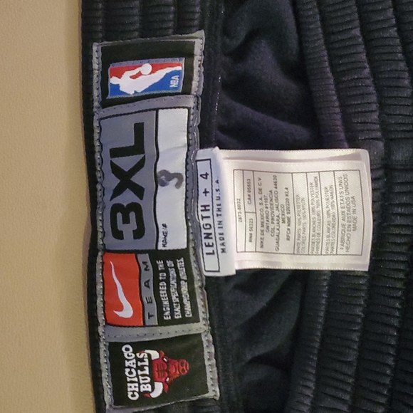 Game worn tyson Chandlers rookie warmup suit! #2 draft pick - Picture 7 of 7